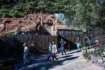 El Cabildo organiza recorridos por este monumento natural para dar a conocer su historia y sus riquezas (Foto TA)